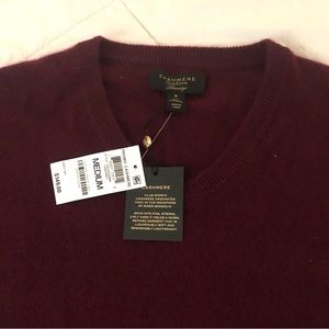 New 2 ply Cashmere Sweater by Club Room Long Sleeves